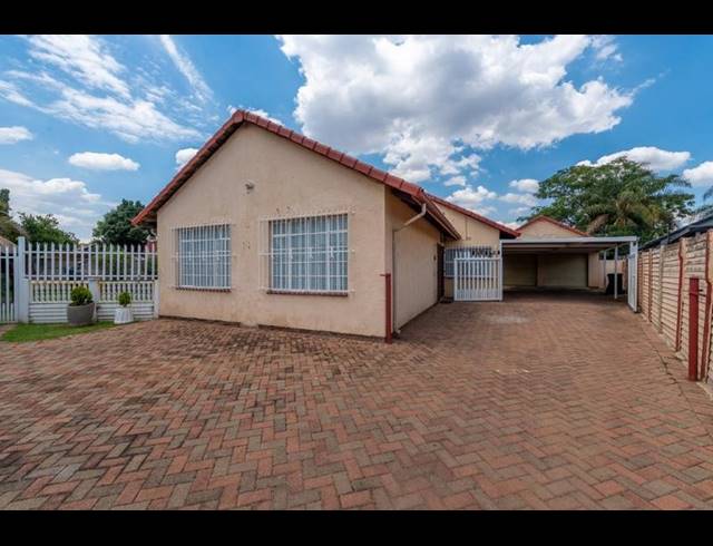 4 BEDROOM HOUSE FOR SALE IN BRACKENDOWNS